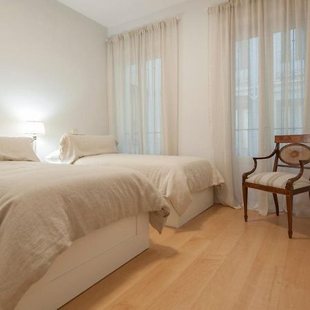 Palace Apartment - Palacio Real Balcony Madrid Dış mekan fotoğraf